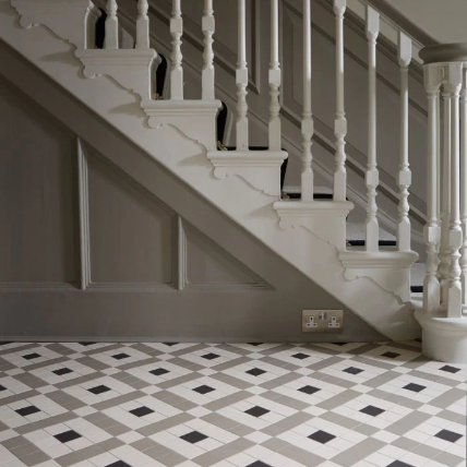 Exeter - Black & Dover White