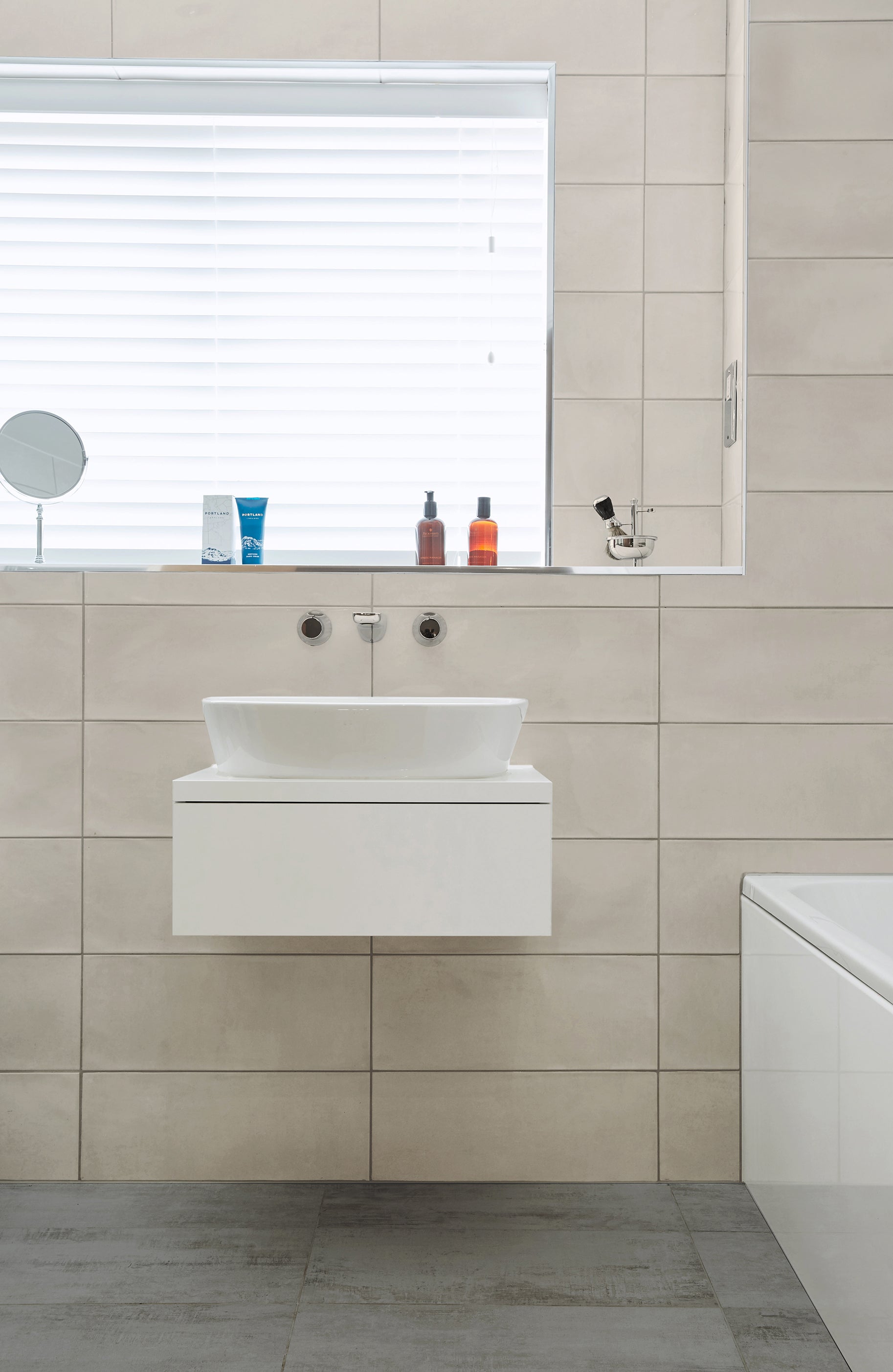 Artworks - Large Brick 228x75x8mm