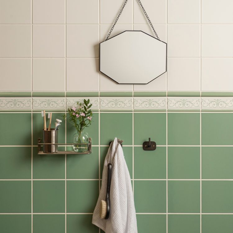 Artworks - Omega Moulding 152x12mm